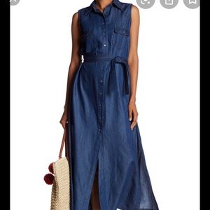 Max Studio sleeveless denim button up dress